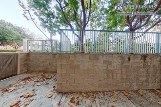 2400 W El Camino Real in Mountain View, CA - Building Photo - Building Photo