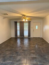 8012 Folkstone Ln in Houston, TX - Building Photo - Building Photo