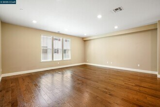 4016 Windsor Wy in Dublin, CA - Building Photo - Building Photo