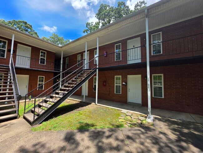 property at 201 N Polk St
