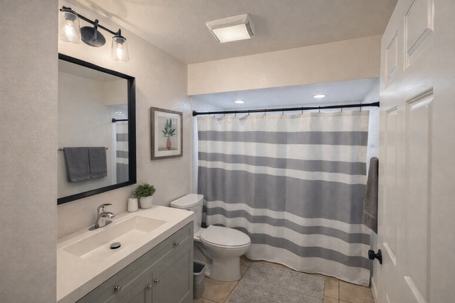 2905 Plaza Leonardo in Bonita, CA - Building Photo - Building Photo