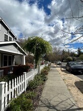6740 Yount St in Yountville, CA - Building Photo - Building Photo