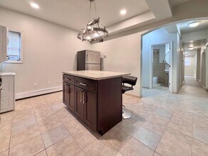 311 5th St in Jersey City, NJ - Building Photo - Building Photo