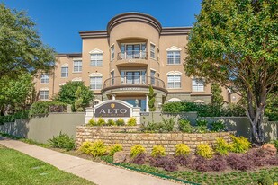 Alto Highland Park Apartments