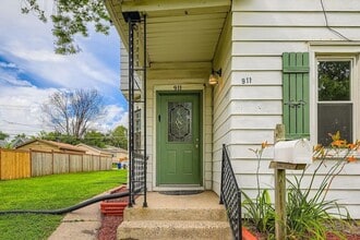 911 Sims Ave in St. Paul, MN - Building Photo - Building Photo
