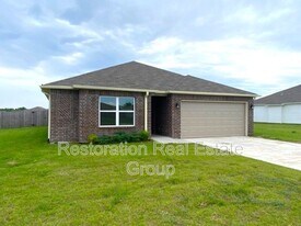 10010 E 108th Pl N in Owasso, OK - Building Photo