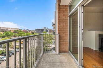 3670 Woodward Ave-Unit -412 in Detroit, MI - Building Photo - Building Photo