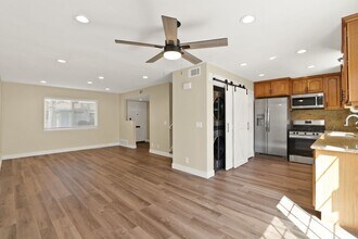 19897 Burnley Ln in Huntington Beach, CA - Building Photo - Building Photo