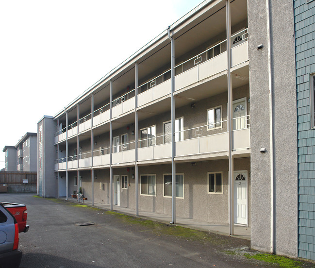 Matador Apartments in Seattle, WA - Foto de edificio - Building Photo