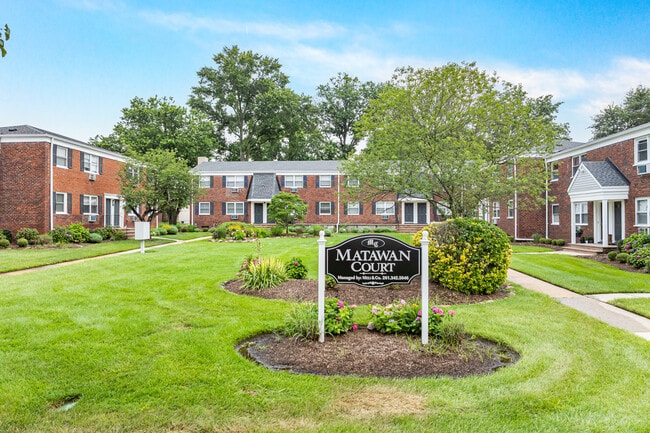 Matawan Court Apartments in Matawan, NJ - Building Photo - Building Photo