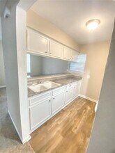 321 E Cedar St-Unit -6 in Angleton, TX - Building Photo - Building Photo
