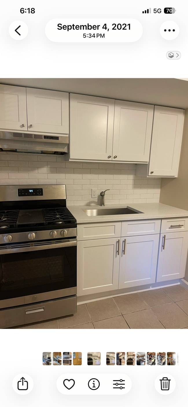 59 Little Neck Rd, Unit 1, Unit 1