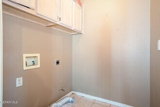 3929 Tierra Marfil Rd in El Paso, TX - Building Photo - Building Photo
