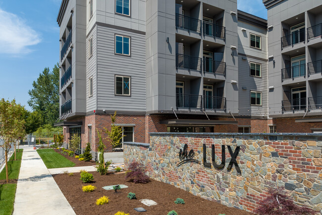 The Lux in Arlington, WA - Building Photo - Building Photo