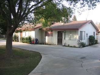 1114 Wible Rd in Bakersfield, CA - Building Photo