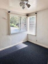 1752 W 11th Ave in Anchorage, AK - Building Photo - Building Photo