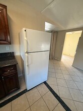 1008 Radcliffe Ave in Bakersfield, CA - Building Photo - Building Photo