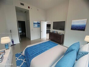 7661 NW 107th Ave, Unit 801 in Doral, FL - Building Photo - Building Photo