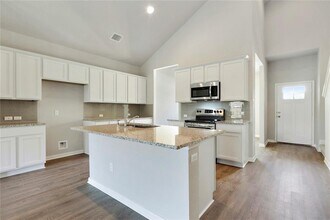 665 Donegal Ln in Georgetown, TX - Building Photo - Building Photo