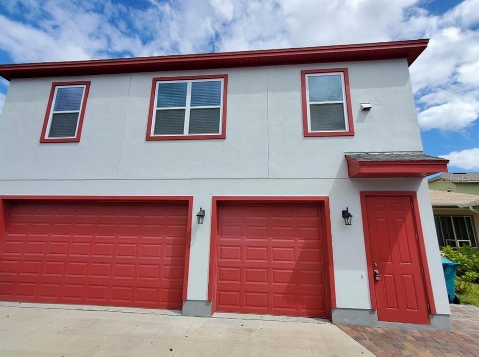 13372 Stoddart Ave in Orlando, FL - Building Photo