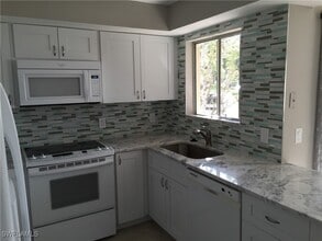 3655 Boca Ciega Dr in Naples, FL - Building Photo - Building Photo