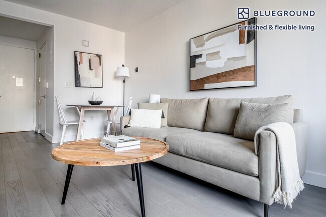 101 West End Ave in New York, NY - Building Photo - Building Photo
