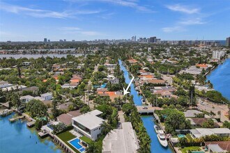 1155 S Biscayne Point Rd in Miami Beach, FL - Building Photo - Building Photo