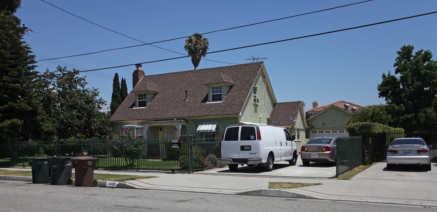 4328 Cedar Ave in El Monte, CA - Building Photo