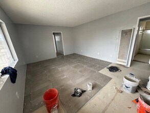12717 Cranbrook Ave in Hawthorne, CA - Building Photo - Building Photo