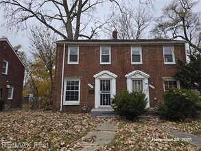 8239 Manor in Detroit, MI - Building Photo - Building Photo