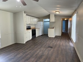 908 Salters St in Lake City, SC - Building Photo - Building Photo