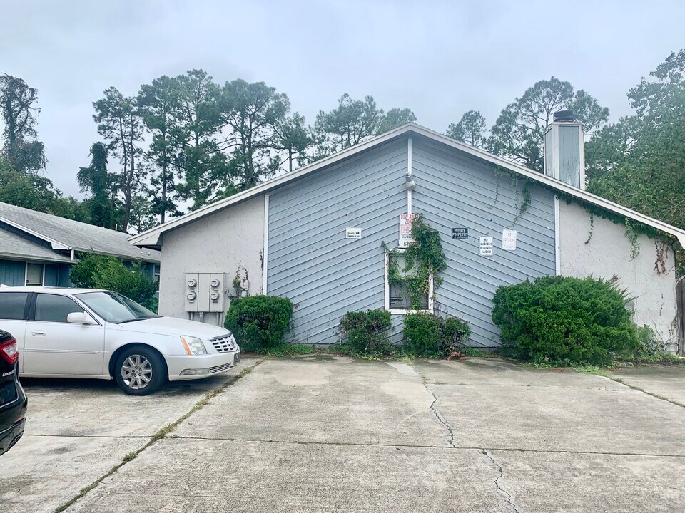 5128 Indian Lakes Ct in Jacksonville, FL - Building Photo