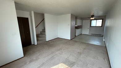 116 8th Ave SE in Mayville, ND - Building Photo - Building Photo
