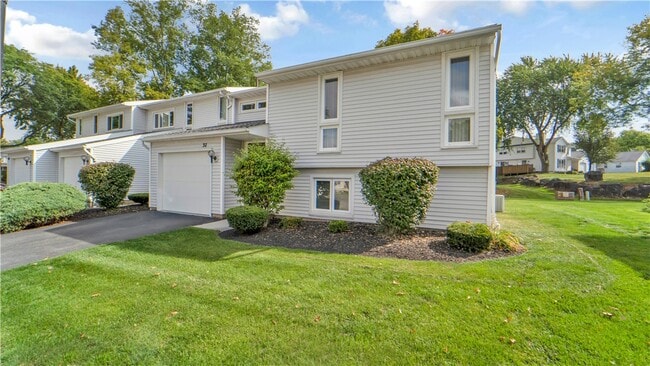 37 Blue Ridge Rd in Penfield, NY - Building Photo - Building Photo