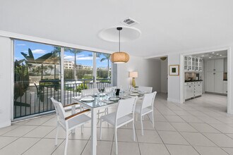 2780 S Ocean Blvd in Palm Beach, FL - Building Photo - Building Photo