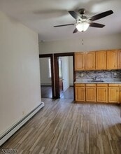 80 Knapp Ave in Clifton, NJ - Building Photo - Building Photo