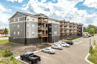 The 601 Apartments in Cambridge, MN - Foto de edificio - Building Photo