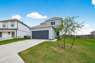 4922 Michael Christopher Dr in Rosharon, TX - Building Photo - Building Photo
