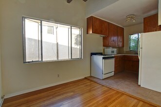 2430 20th St, Unit C in Santa Monica, CA - Building Photo - Building Photo