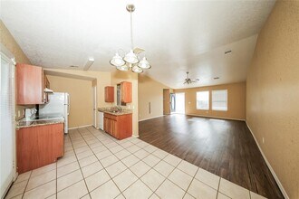 2524 Waterleaf Dr in Norman, OK - Building Photo - Building Photo