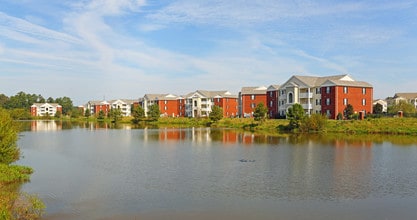 Woodlake Apartments in Florence, SC - Building Photo - Building Photo
