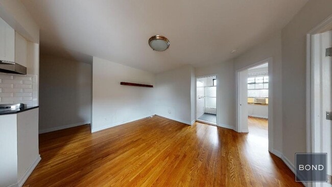 240 Waverly Pl in New York, NY - Building Photo - Building Photo