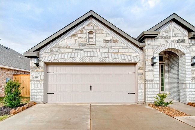 1110 Vidalia Onion Dr in Richmond, TX - Building Photo - Building Photo