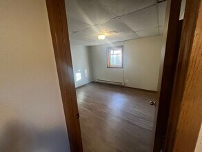 710 3rd Ave NE, Unit B in East Grand Forks, MN - Building Photo - Building Photo