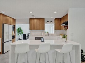 260 NW 36th St in Boca Raton, FL - Building Photo