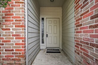 1918 Riane Ln in Houston, TX - Building Photo - Building Photo