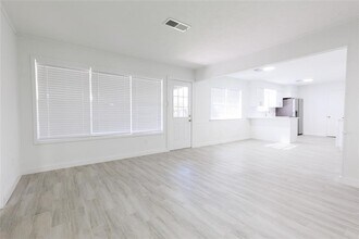 2510 Straight Creek Dr in Houston, TX - Building Photo - Building Photo