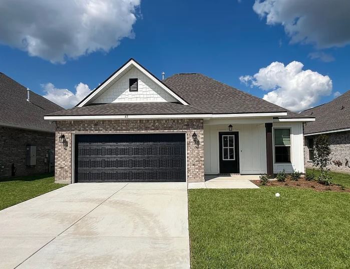 45 Hydrangea Blvd in Freeport, FL - Building Photo