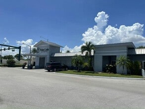 6980 41st Ave N in Riviera Beach, FL - Building Photo - Building Photo