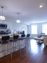 8 Newcomb St in Boston, MA - Building Photo - Building Photo